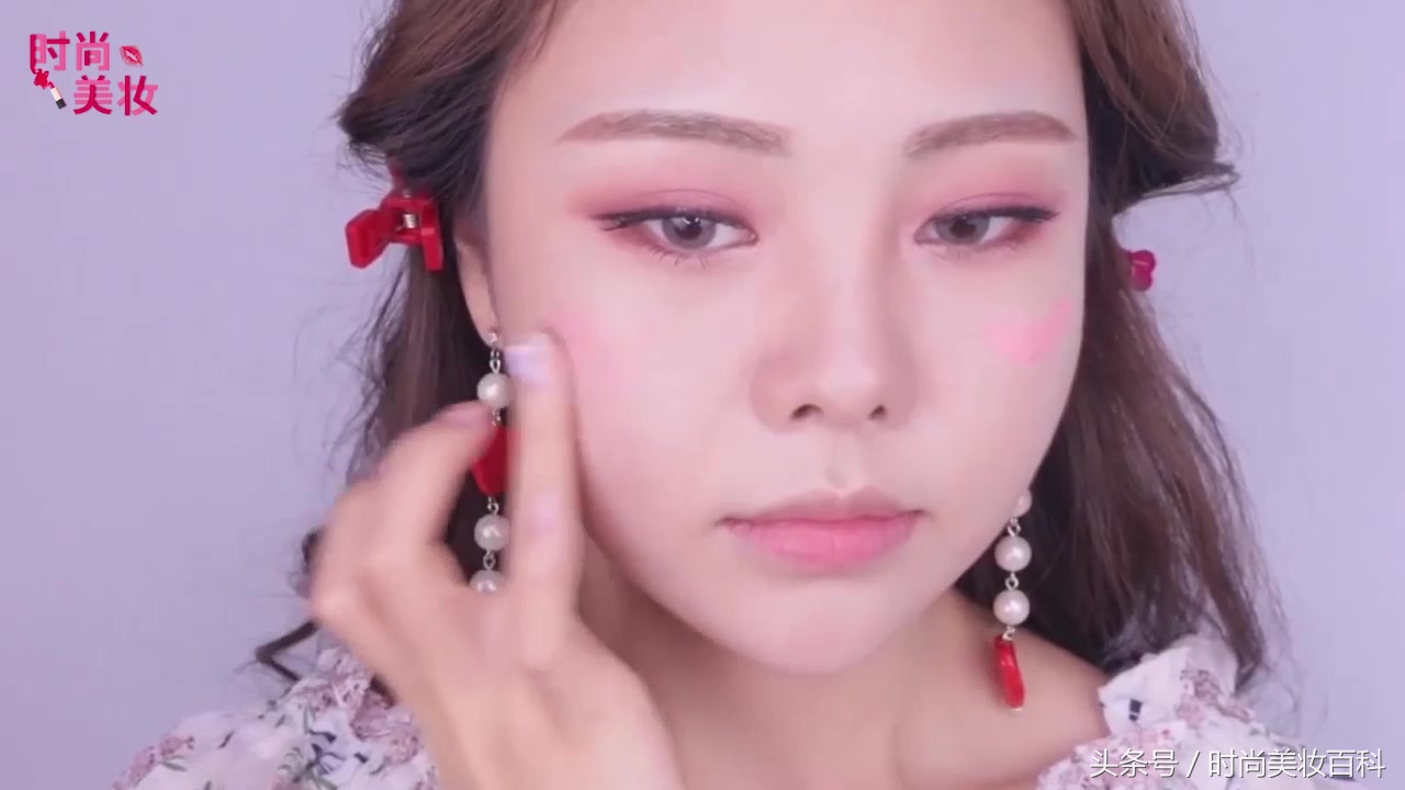 日常化妆秋季阴影妆容,化妆教程日常妆穿衣搭配