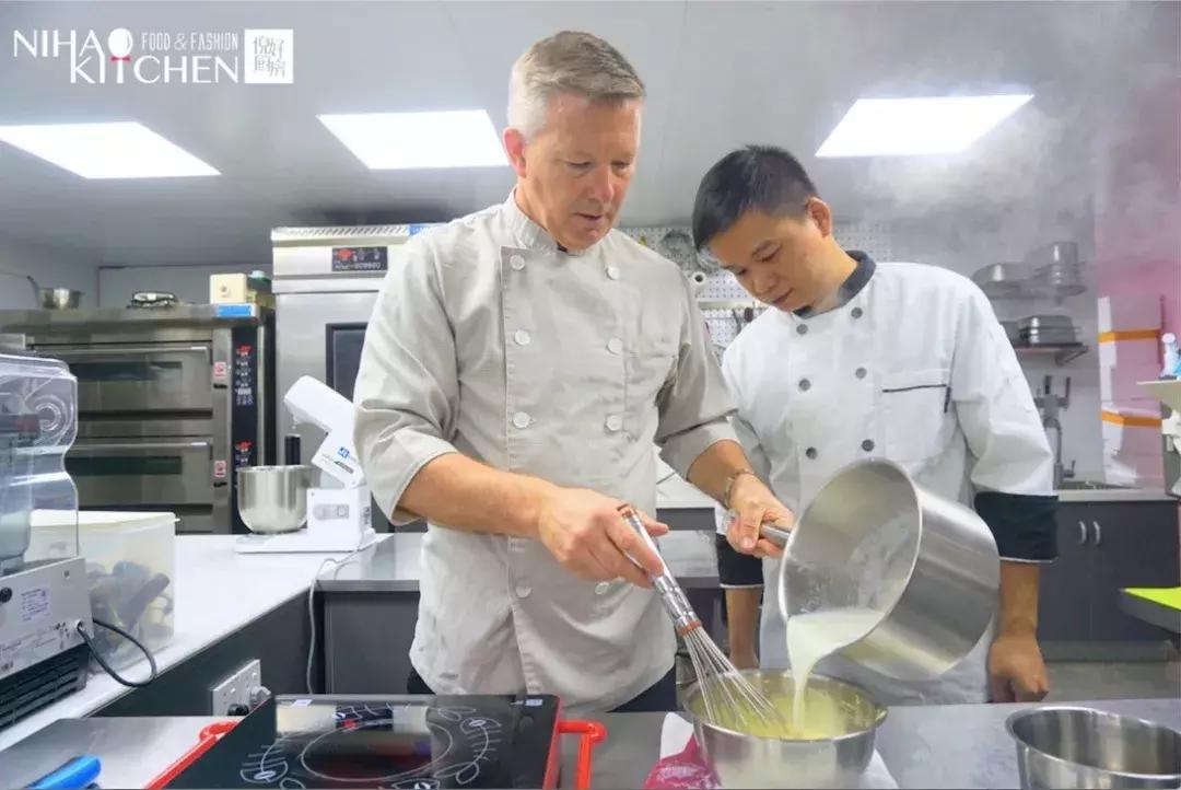 JohnKelleher：人生不是iPhonexs，也不只有双卡双待