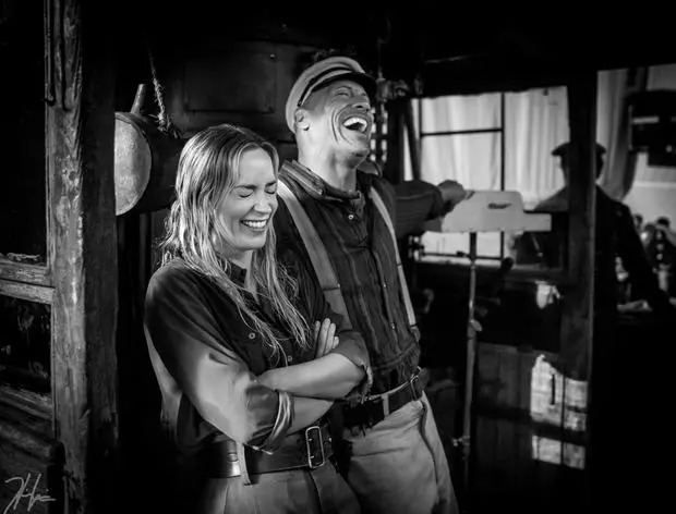 影视日报|网传《江湖儿女》取消上映,贾樟柯辟谣:一切照常;强森主演迪士尼新片“丛林奇航”杀青!