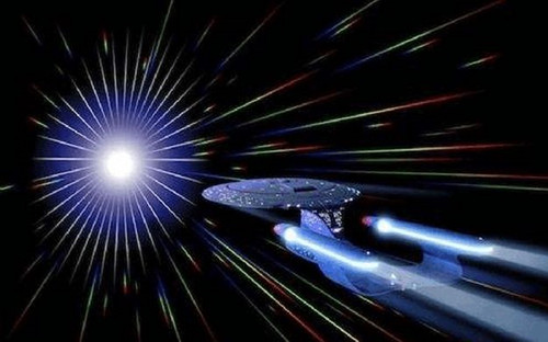 科学家找到穿越时间的方法,科学家解释虫洞的存在和原理