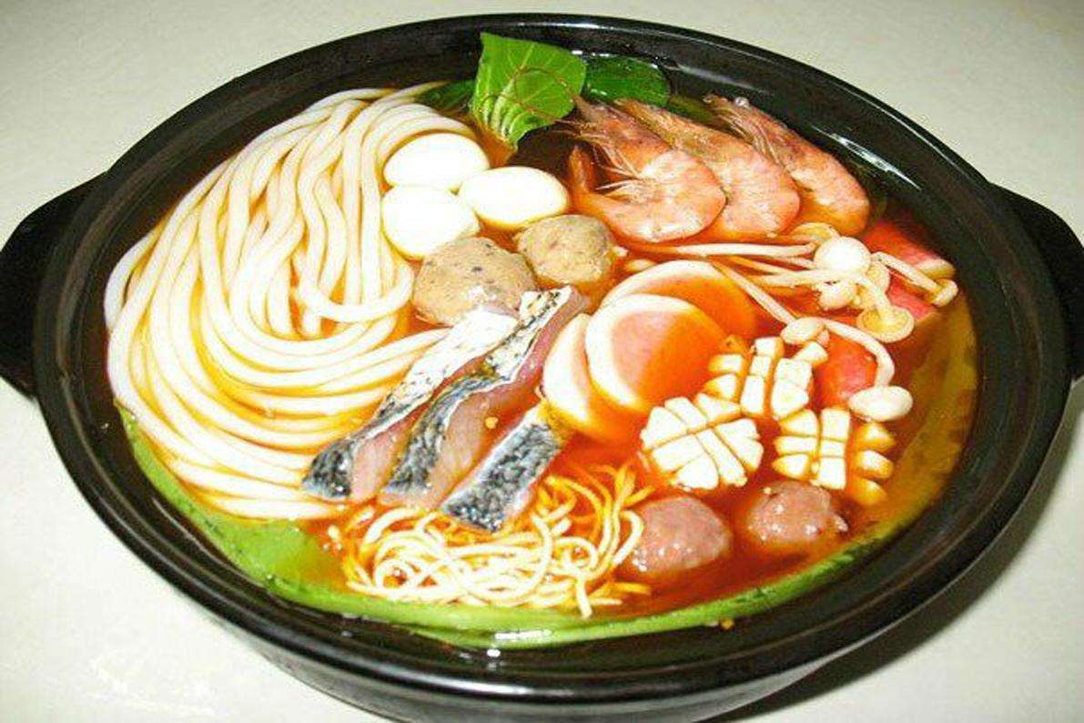 想开过桥米线店怎么做才好呢,自己做云南过桥米线