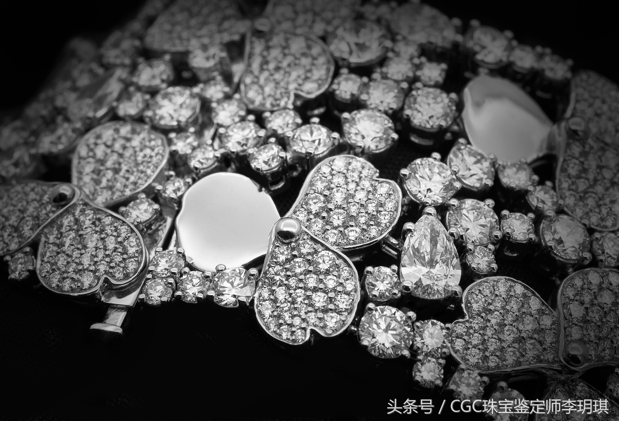 蒂芙尼蓝宝石手链,蒂芙尼爱心手链怎么戴