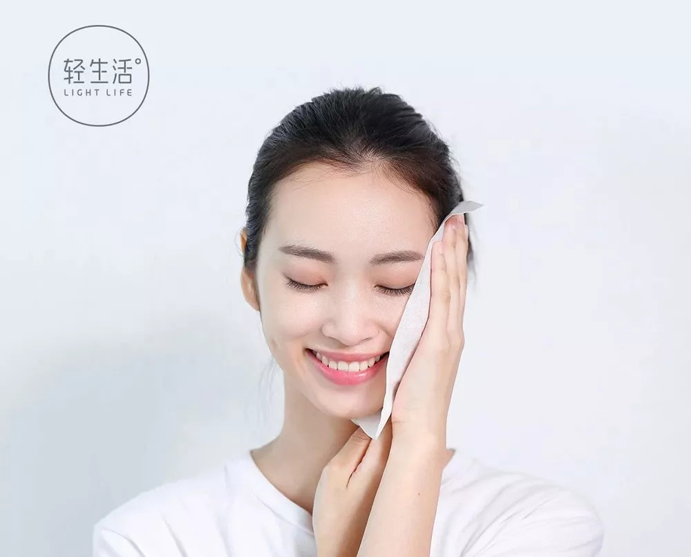 出门在外,来看看LOHAS编辑部的小姐姐们都必备哪些好物~