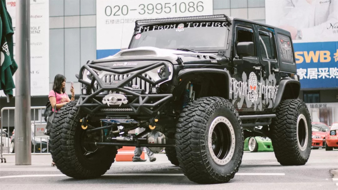 在4s店应该加装什么,4s店订车可以增加配置吗