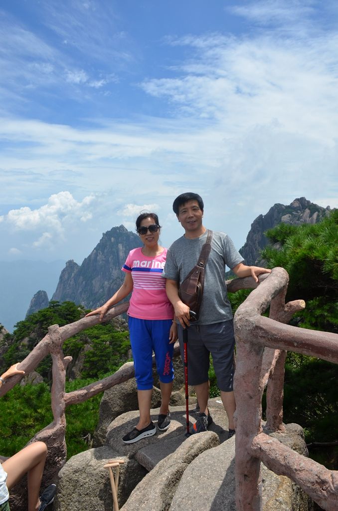 八月的黄山风景,独一无二的一品黄山