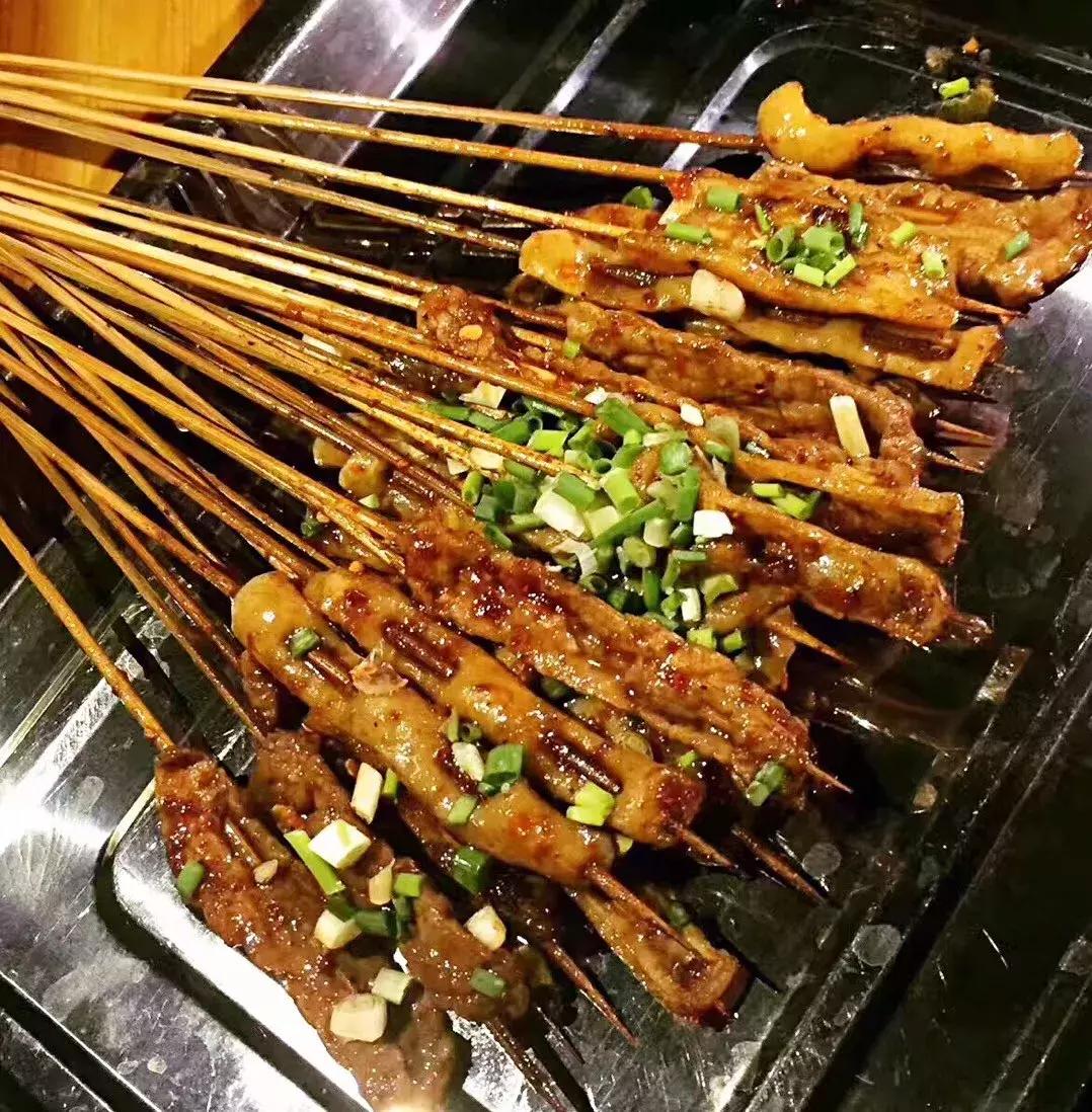 一到晚上就火爆的烧烤店,新发现一家超火爆的烧烤店