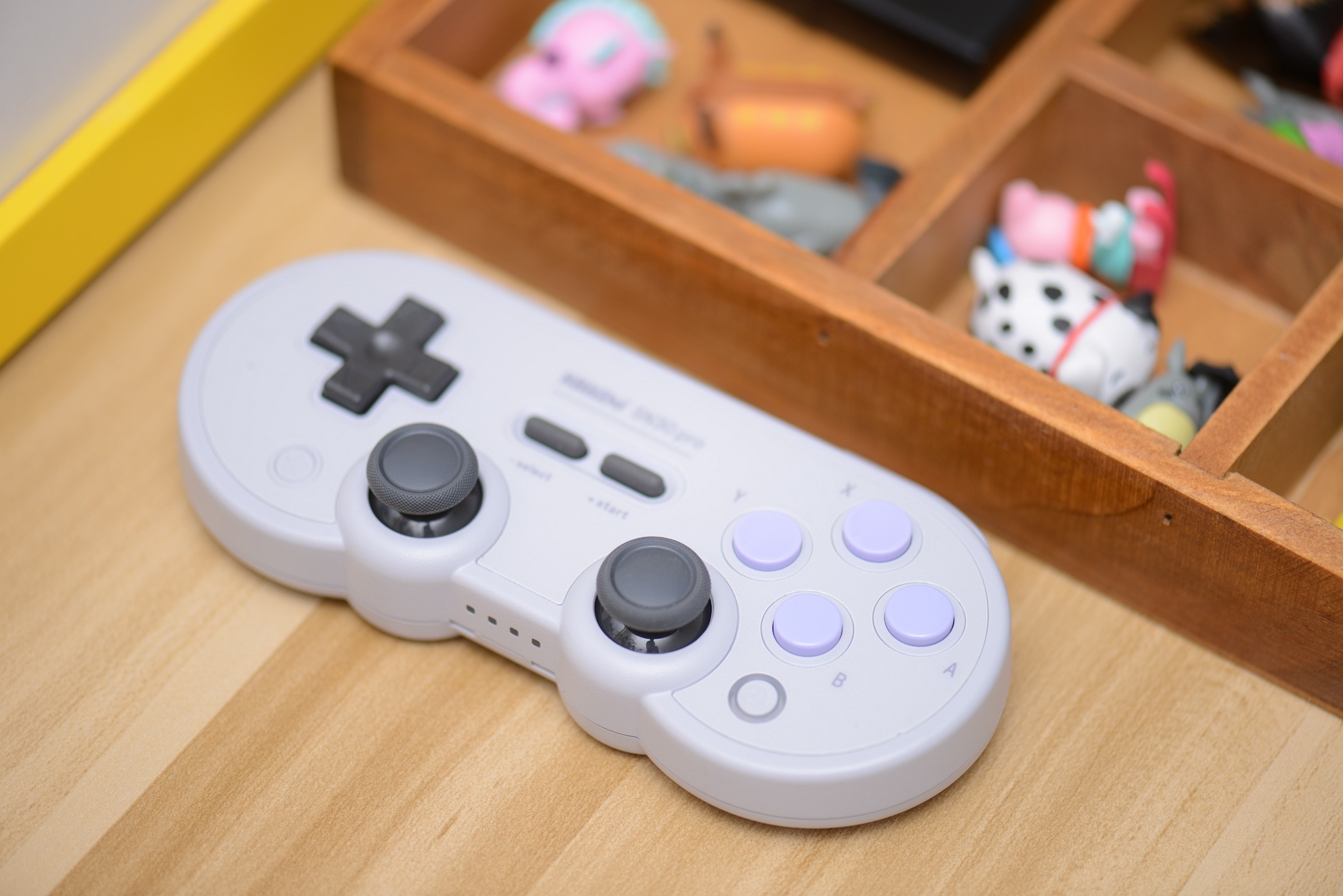 八位堂龙年限量蓝牙手柄开箱体验,八位堂猎户座pc版手柄开箱