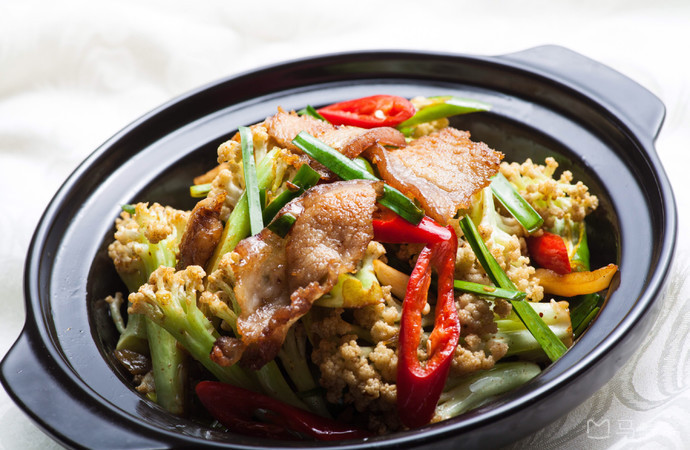 “山竹”过境，多雨模式启动，门口的餐馆也是极好，就近吃点啥？