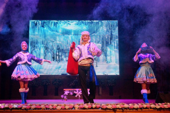 冰城伏尔加:“晴空下的雪域恋歌”让你知道旅行和旅游是两码事!