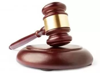 汽车停在小区里被撞物业怎么处理,车子停小区被撞怎么处理