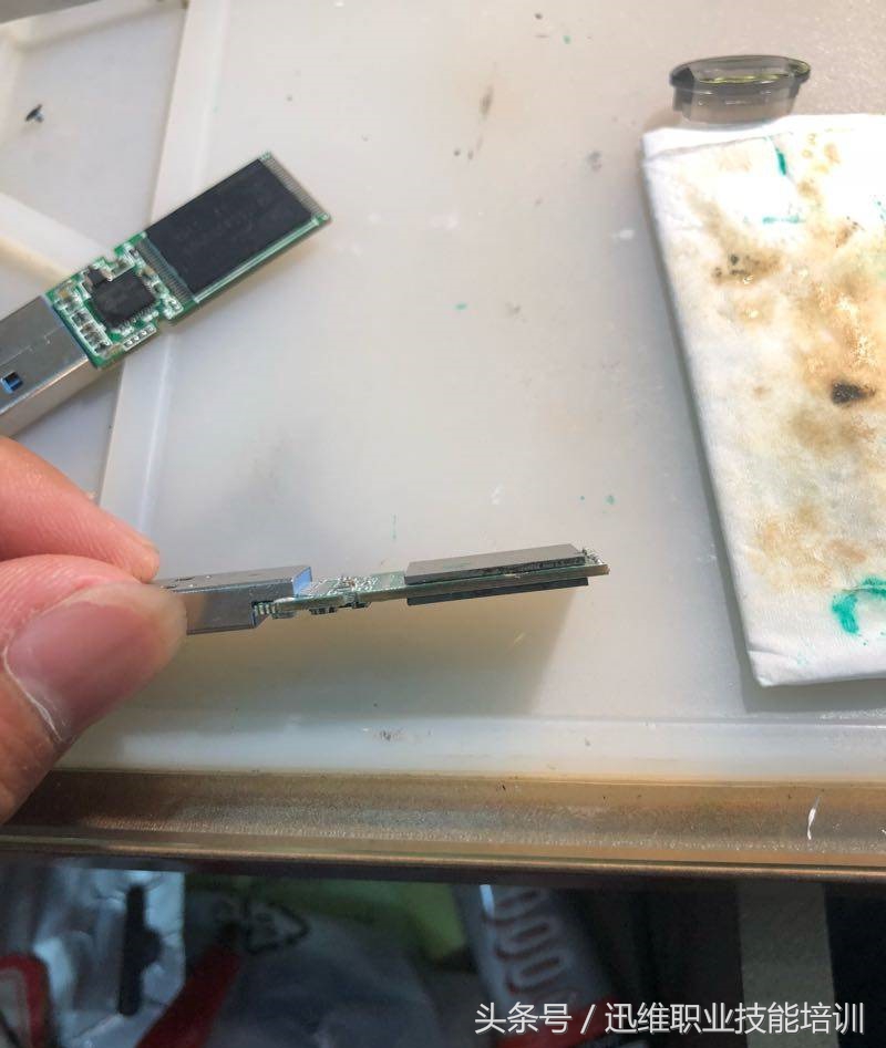 iphone主板改硬盘,苹果手机硬盘改u盘优缺点