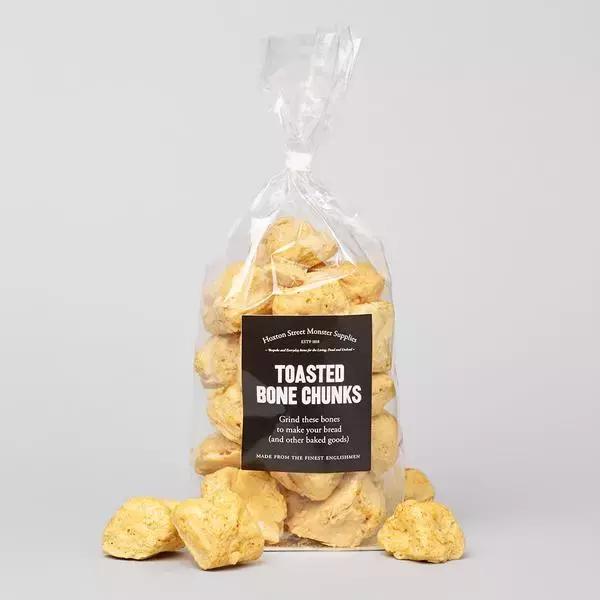 这家怪物用品商店一本正经的胡说八道，背后是竟然他们