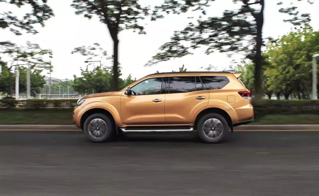 这5款suv硬汉最爱兼顾家用和越野,20万最强四驱suv丰田小霸道