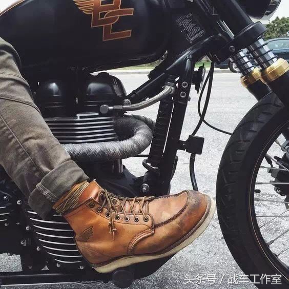 用复古解构哈雷宝马的土豪文化