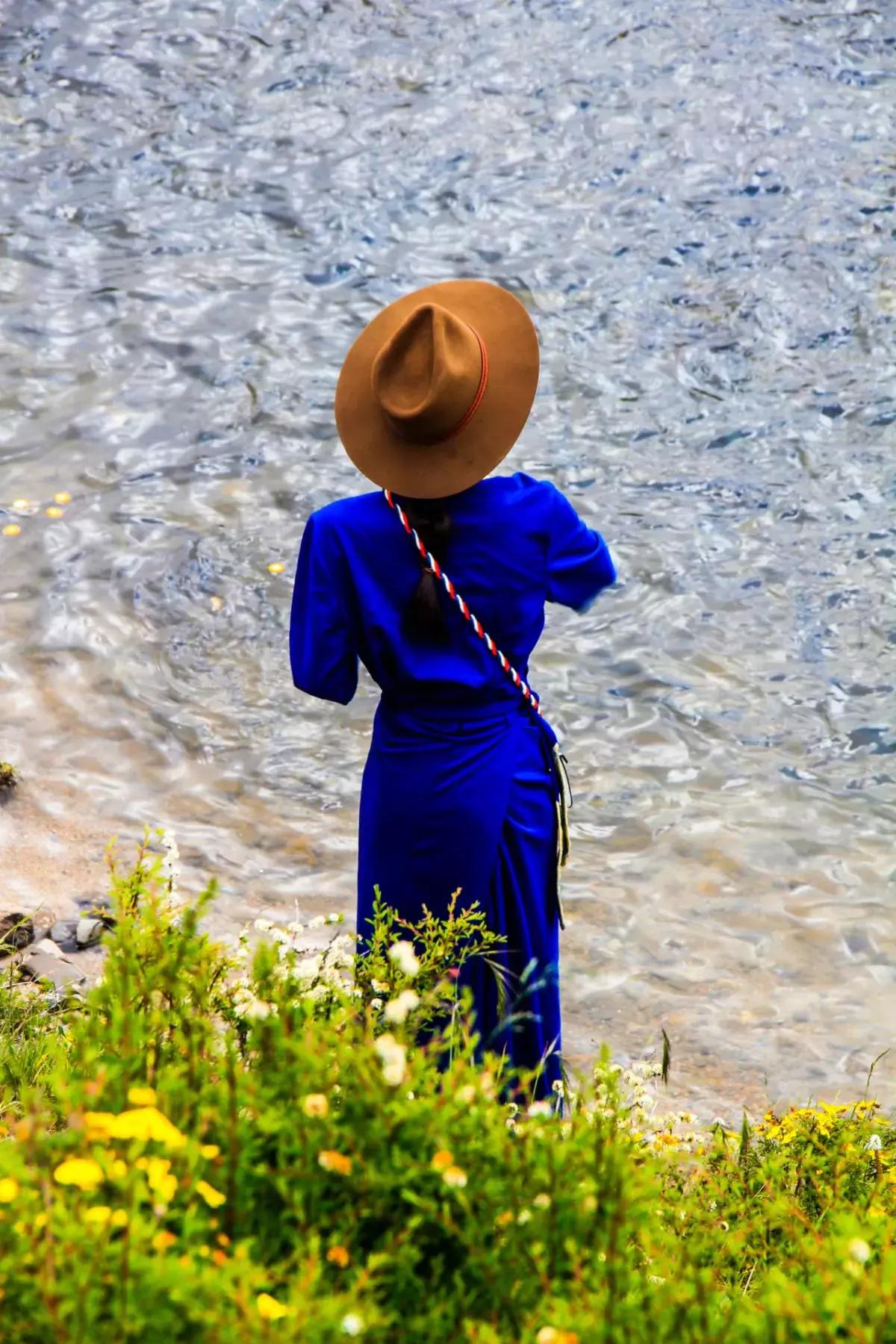 年宝玉则神山,年宝玉则天堂湖