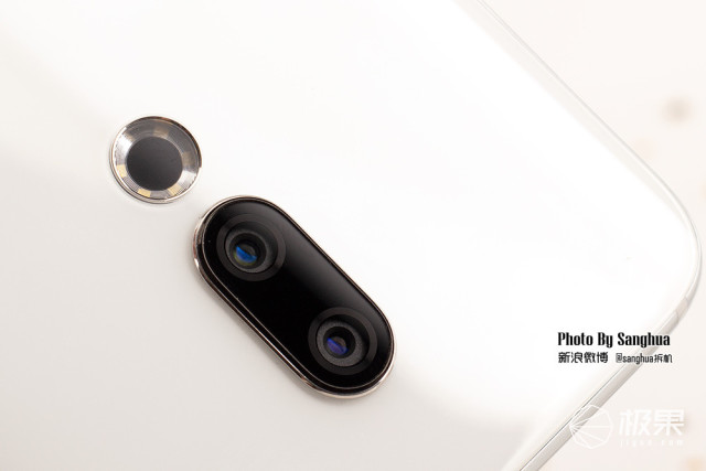 魅族16x拆解评测,魅族16T的拆机方法