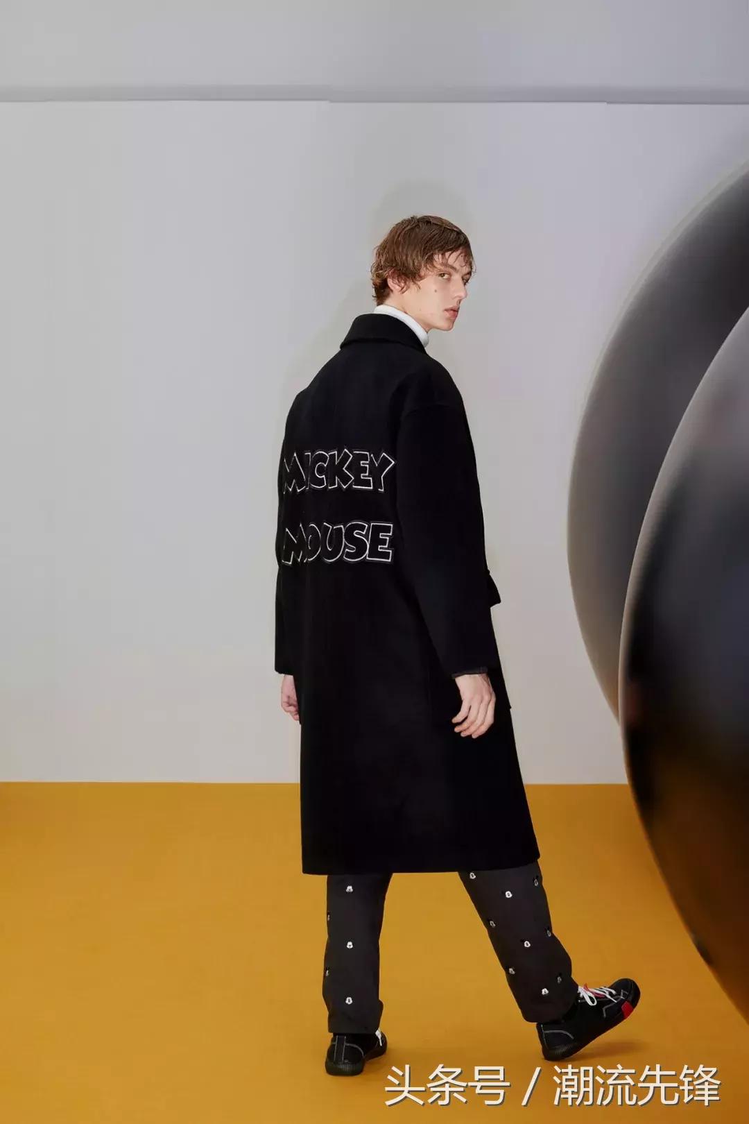 陈冠希给女儿设计鞋,陈冠希为女儿穿潮牌