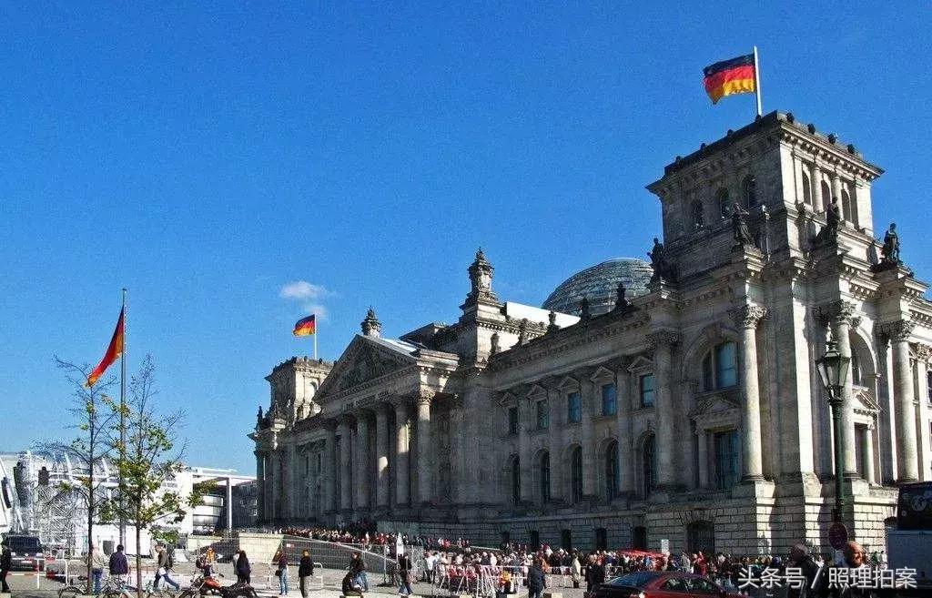 主播调侃*京大南***杀屠**被封仍有上万打赏，我们该学学德国的严惩措施