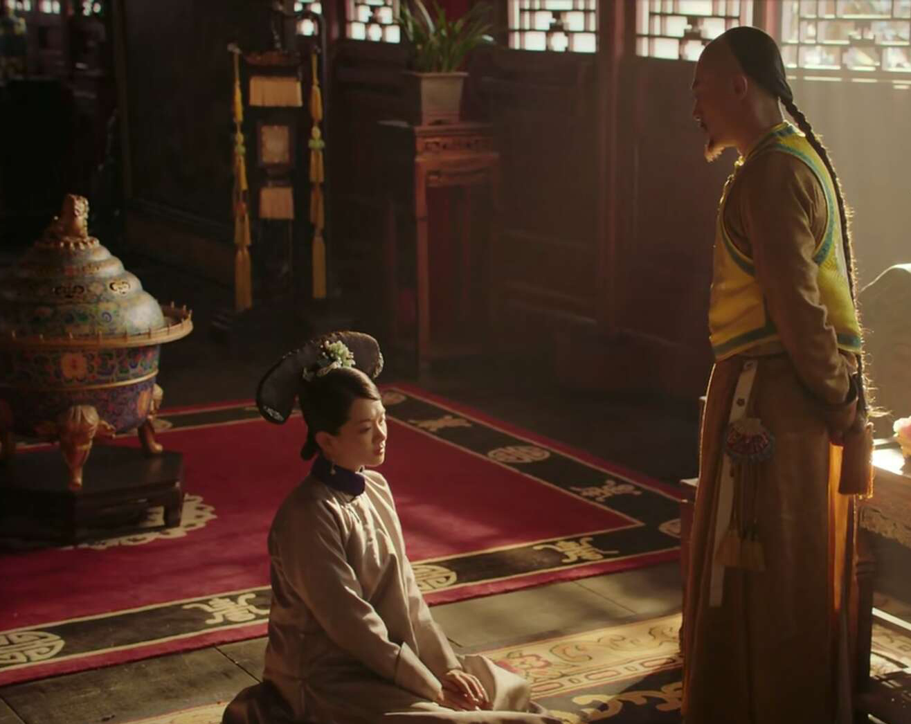 《如懿传》：小乾隆17岁的舒妃*焚自**下线，是什么让她万念俱灰？