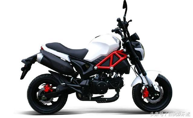 适合年轻人运动款,硬朗的潮酷运动风