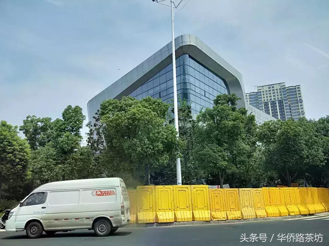 今天江宁神盘交付！实景曝光！二手房价破40000元/㎡！业主笑了……