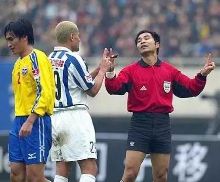 中国足坛四大臭名昭著的裁判,足坛史上十大争议判罚