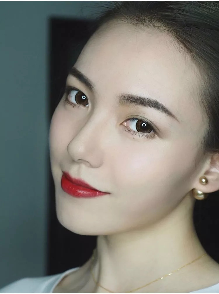 秋冬最好看的酒红色口红,不掉色不沾杯口红持久保湿显白