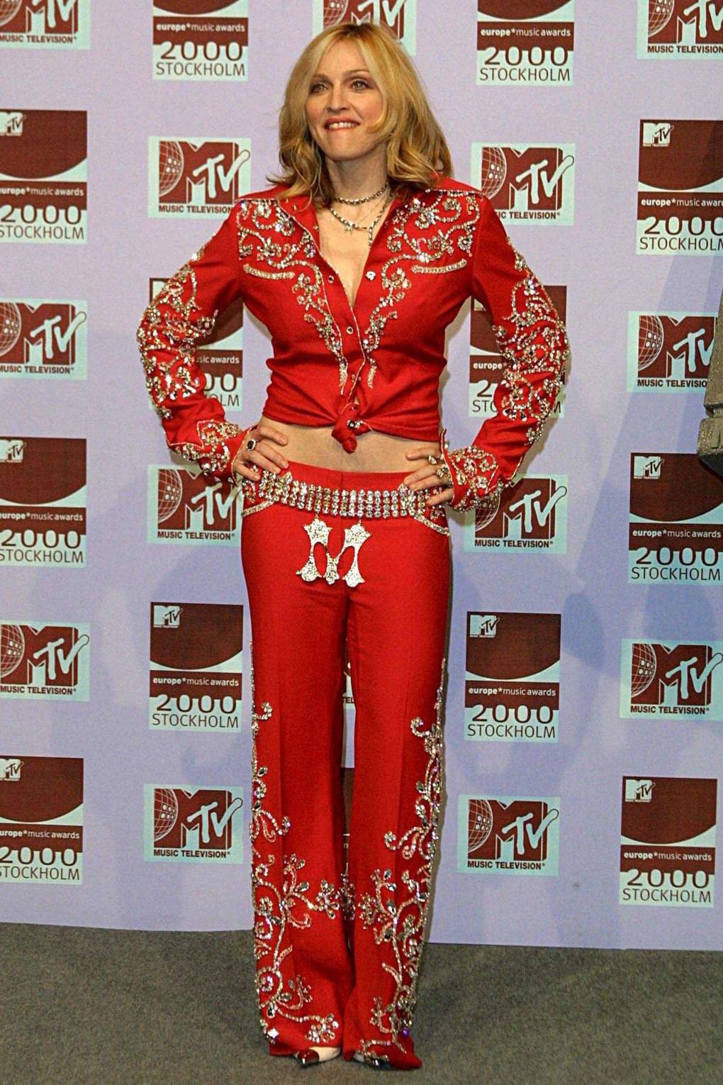 麦当娜年轻惊艳的视频,麦当娜年轻最火的图片