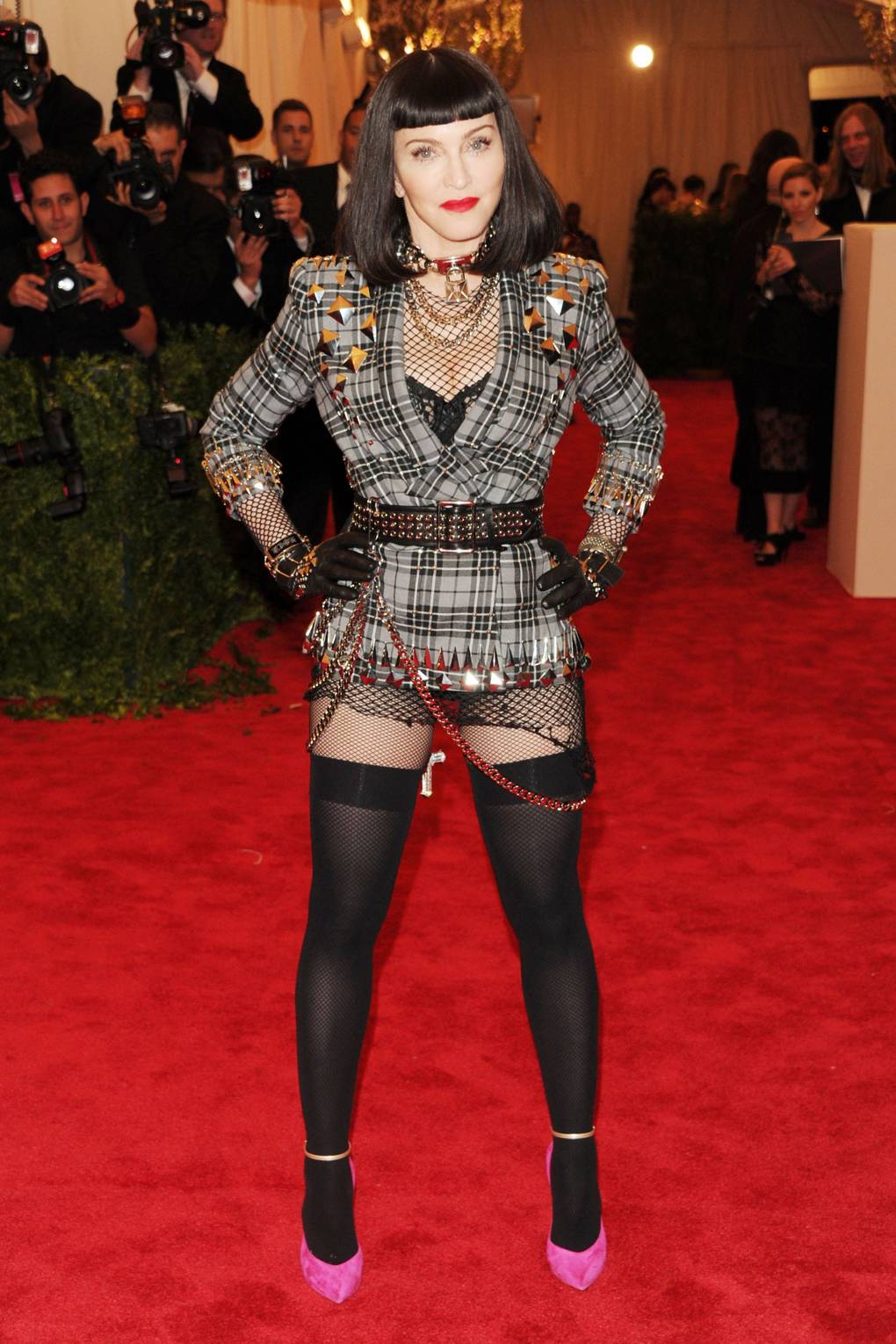 麦当娜出道至今最具代表性的49个装扮,看天后如何引领时尚潮流