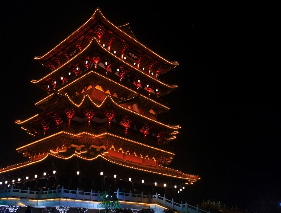 「诗词原创」黄小波|一蝉独响高枝远引我诗情意未央