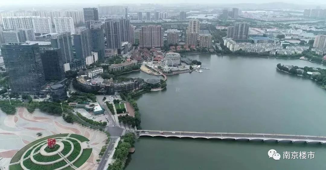 惊艳！今天南京网红盘交付，业主狂赚100多万！