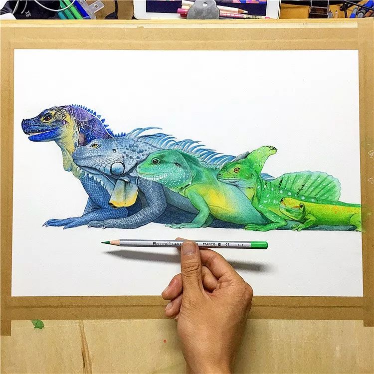 拥有800万超高人气，看看这位大神，是如何用水溶彩……