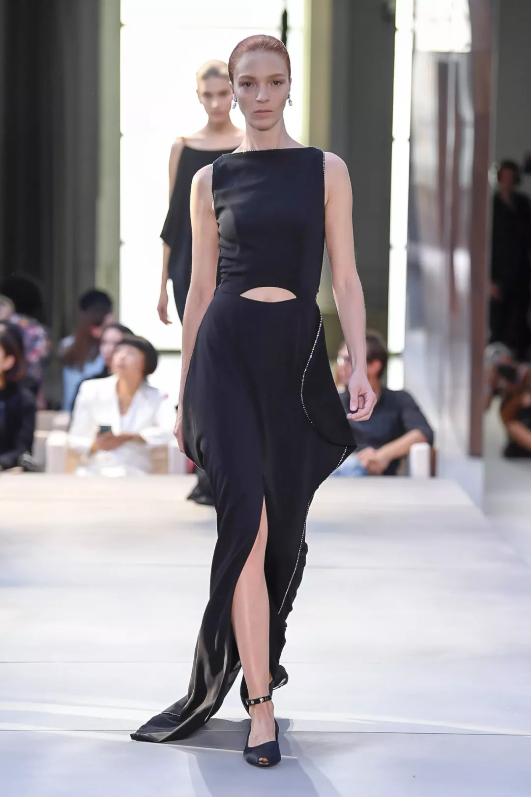 celine和burberry哪个好,burberry和celine的价格