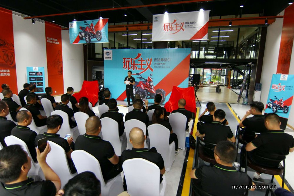 吉铭带蓬倒三轮摩托车,吉铭倒三轮摩托车价格