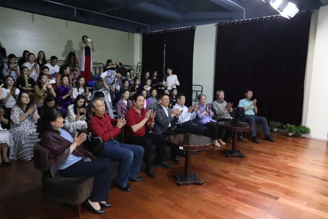 中国民族管弦乐学会青岛成功举办古筝二胡琵琶考级指导教师研修班