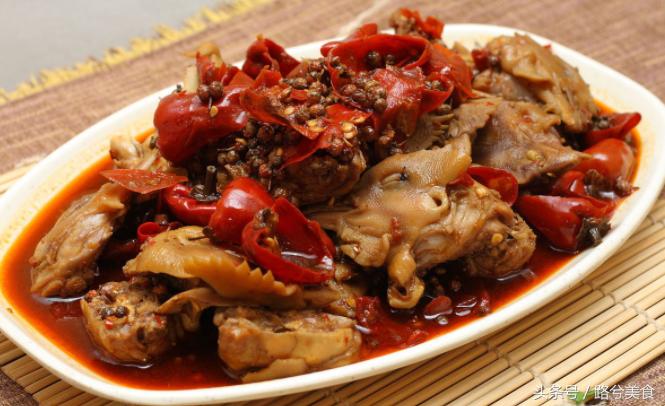 吃鸡头和吃鸭头哪个好,为什么只吃鸭头没人吃鸡头