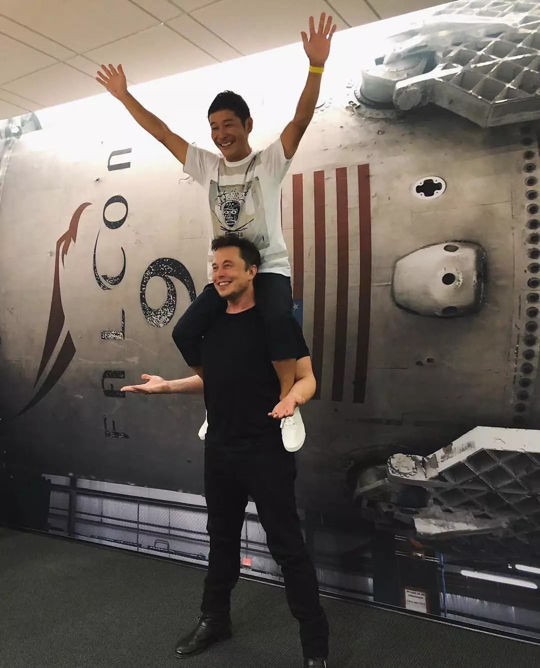 “有钱人的快乐你们想象不到！”这位日本亿万富豪，将……