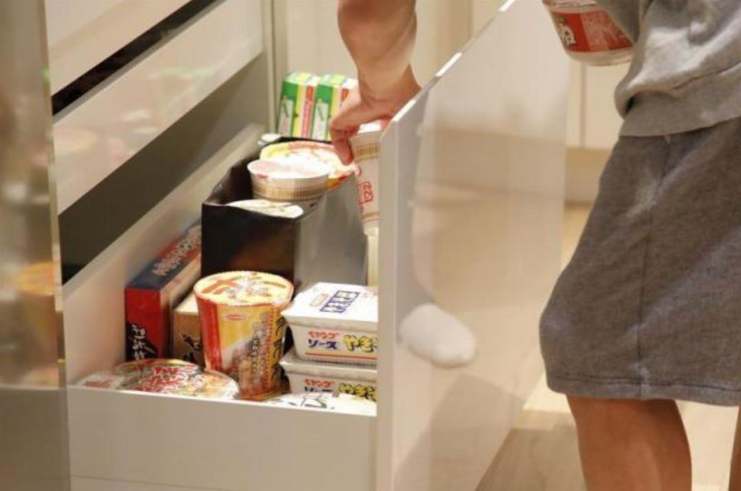 “有钱人的快乐你们想象不到！”这位日本亿万富豪，将……