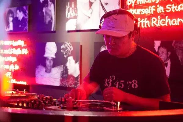 “再无纽约1970s”大型新媒体沉浸式体验摄影展在京开幕