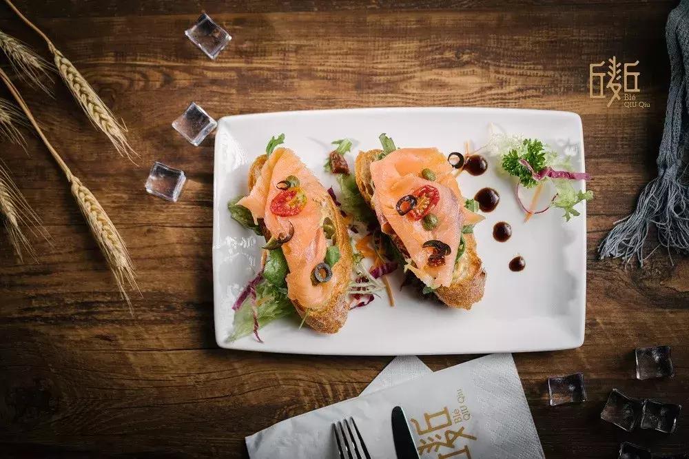 丘麦丘法式生活餐厅入驻磐基名品中心，开启浪漫法式生活的一天