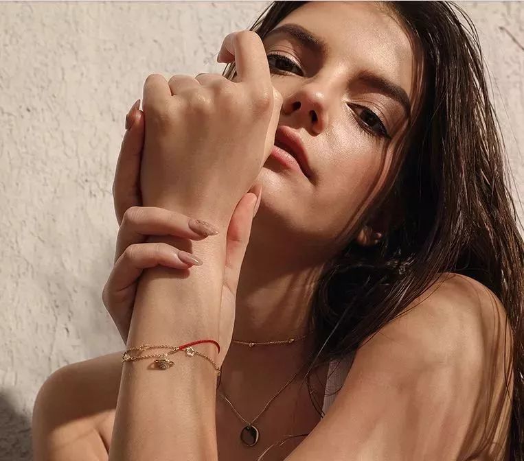 还担心撞款烂大街？精不精致一样东西就出卖了你！