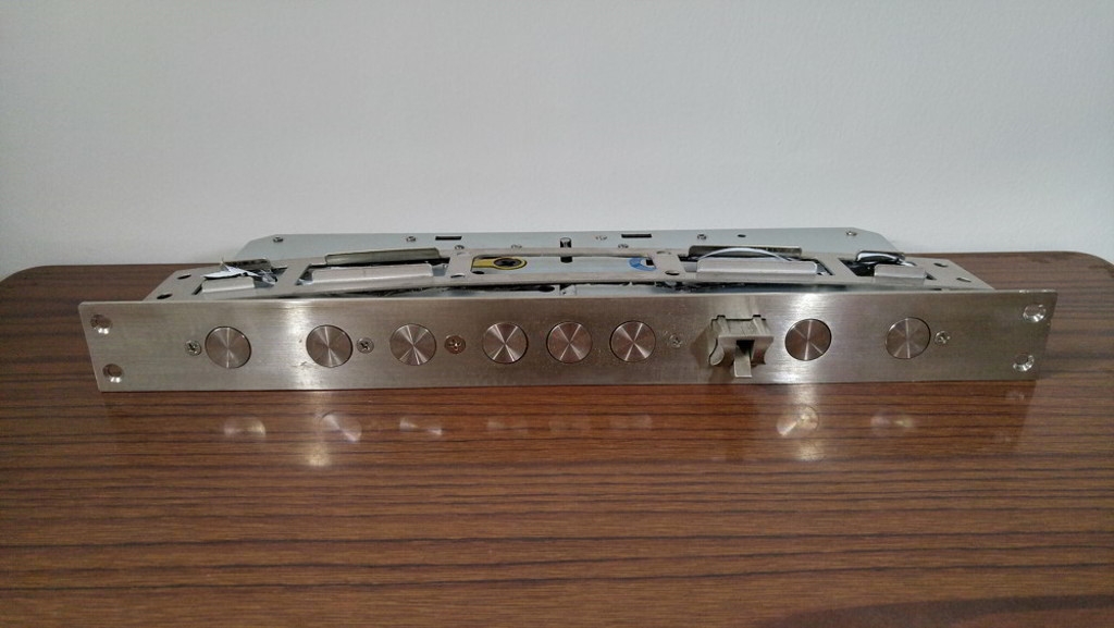 便捷开锁改变生活——金刚鹦鹉T2微信指纹锁体验