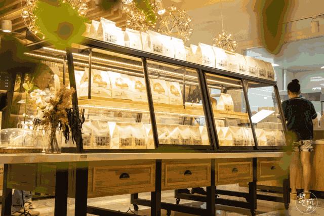 请忘记那个“火辣”的女人,爸爸糖新品吐司比她更辣更松软!