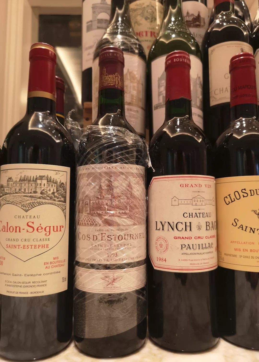 这只“大公鸡”一开业就王炸，5000瓶限量好酒碾压沙雕土豪！