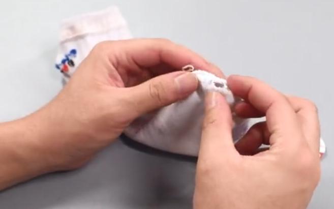 生活小技巧袜子破了怎么办,怎样预防袜子被磨破