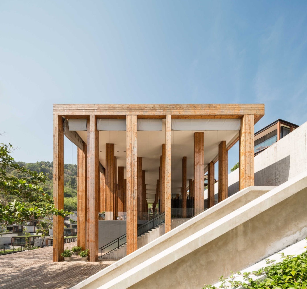 全球婚礼目的地探路：NAKA，悬空在半山腰上的透明火柴盒