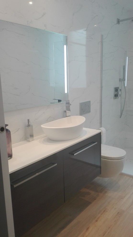 老师傅贴砖不平,贴砖师傅贴的砖很多空的怎么办