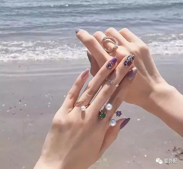 昨天去做了美甲上班领导会说吗,做了美甲半个月