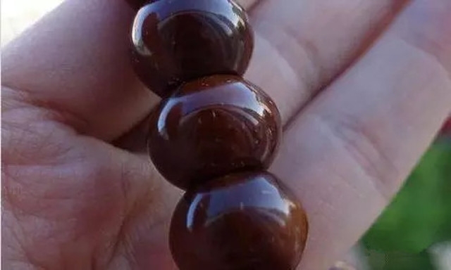 橄榄核跟猴头核桃哪个值得玩,猴头和紫金鼠哪个值得盘玩