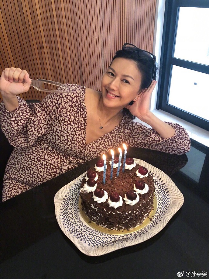 谁说怀孕就会邋遢,孕期我们也要美美哒,秋季穿衣指南送给你